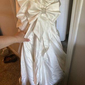 Ivory color size 14